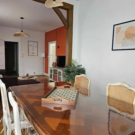 Nyaraló Maison Beauvais-tille Aeroport