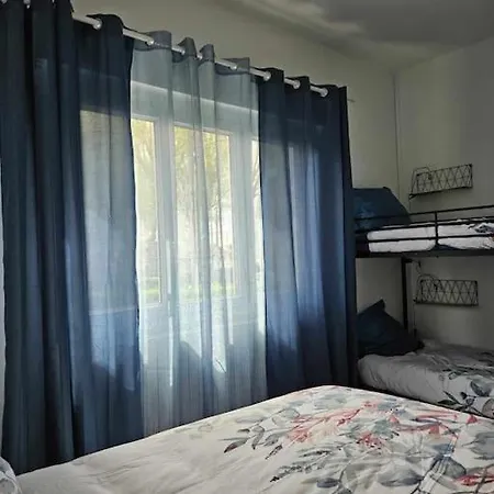 Holiday home Maison Beauvais-tille Aeroport *