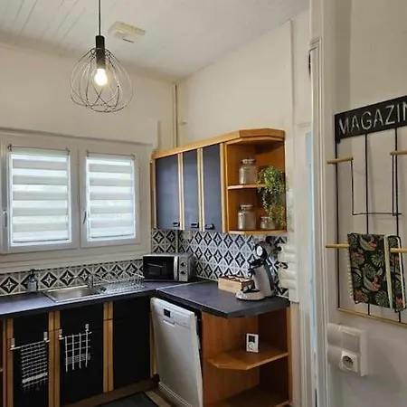 Maison Beauvais-tille Aeroport Holiday home *